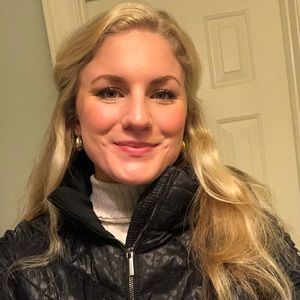 Meet your Posher, Olivia